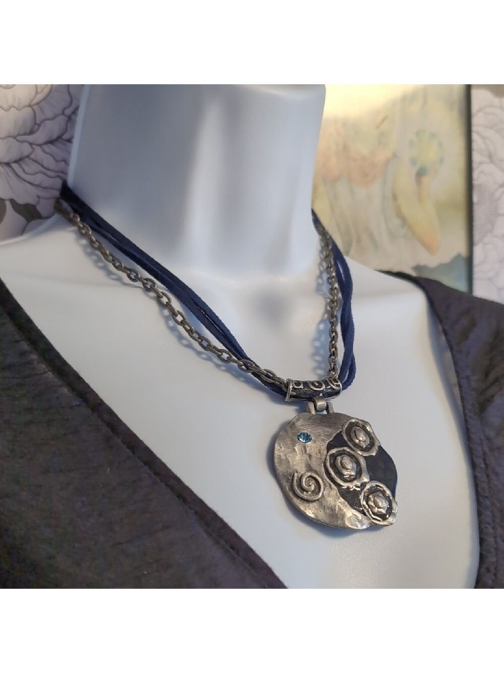 Artisan Mixed Media Medallion Style Necklace - Picture 4 of 4